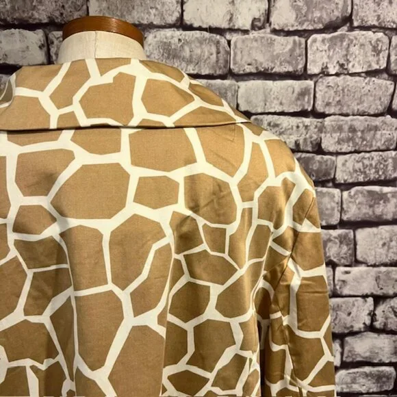 Sandro NWT Beige & White 3/4 Sleeve Jacket Size 2X - Picture 7 of 10